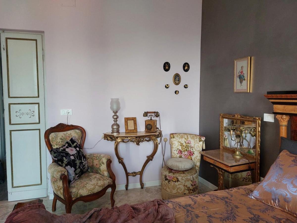 Bed And Breakfast La Pecora Rosa Sant'Omero Exteriör bild