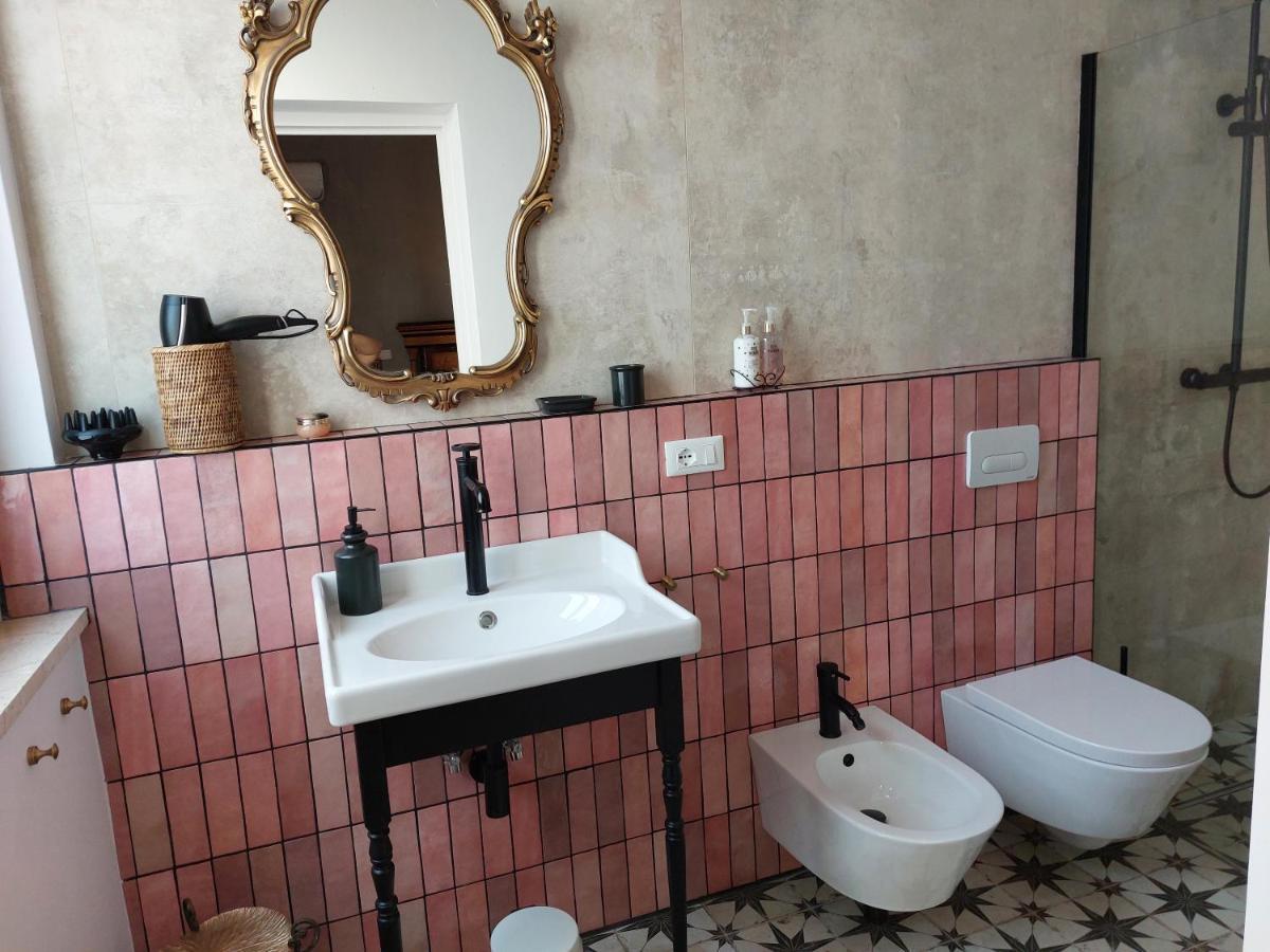 Bed And Breakfast La Pecora Rosa Sant'Omero Exteriör bild