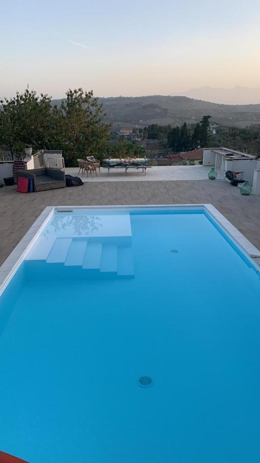 Bed And Breakfast La Pecora Rosa Sant'Omero Exteriör bild